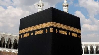 ظاهرة فلكية بالكعبة المشرفة.. اعرف التفاصيل 