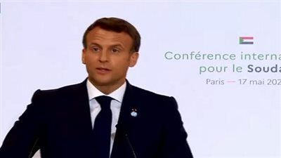 ماكرون: نظام البشير استخدم الإسلام السياسى لتغطية تجاوزاته