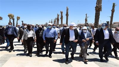 مدبولي يواصل جولته بالمنصورة الجديدة بتفقد مشروعات الإسكان والخدمات