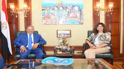 وزيرة الهجرة تستقبل وكيل لجنة الدفاع والأمن القومي بمجلس النواب