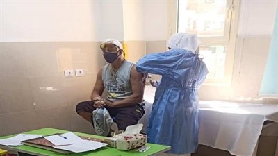 تعرف على الفئات المسموح لها بتطعيمات لقاح كورونا بالمنازل