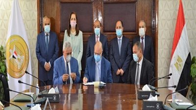 4 وزراء يشهدون توقيع عقود المنظومة الجديدة للمخلفات