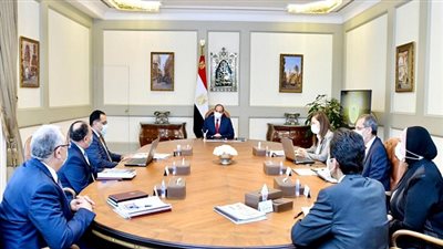 السيسي: تعزيز الجهود لتوطين الصناعة لتقليل تكلفة الاستيراد من الخارج