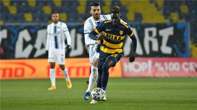 الأهلي يتواصل مع 