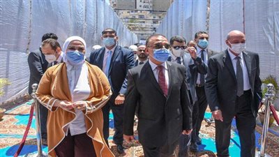 الشريف والقباج يسلمان 1100 صياداً ببحيرة مريوط بِدَّل واقية والشِبَاك ومعدات الصيد 