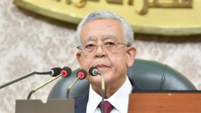 مجلس النواب يوافق على قانون للبحث عن البترول بالصحراء الشرقية