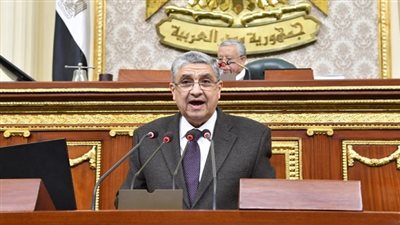 وزير الكهرباء: مستعدون لشراء الكهرباء من أصحاب محطات الطاقة الشمسية