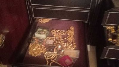 مغارة علي بابا.. مفاجآت عن شقة الزمالك.. محتويات أثرية بالجملة.. وقرارات هامة للنيابة