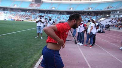 وائل جمعة: لاعبو الأهلي تأثروا بالغاز المسيل للدموع 