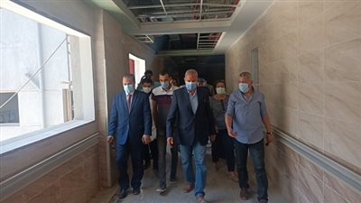 محافظ القليوبية يتفقد عدد من المشروعات بمدن المحافظة واجراءات توسعة الطريق الدائري