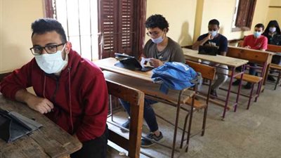 التعليم توفر نسخة الامتحان التجريبى فى 4 مواد للثانوية عبر موقعها