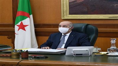  الحكومة الجزائرية تتقدم باستقالتها 