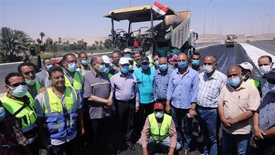 وزير النقل يتابع المرحلة الأولى من محور ديروط الحر