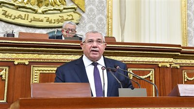 وزير الزراعة يعلن موافقة الحكومة تحمل تكلفة تركيب أجهزة تتبع للمراكب