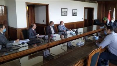 وزير الرى يناقش مشروعات التعاون الثنائى مع جنوب السودان