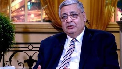 تاج الدين: تناقص «كبير» فى إصابات كورونا