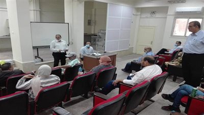 تعليم السويس تعقد إجتماعاً برؤساء لجان الثانوية العامة