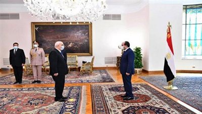 الرئيس يشهد أداء حلف اليمين للمستشار حسين مصطفى رئيسا لقضايا الدولة