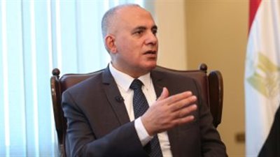 وزير الرى يستقبل 