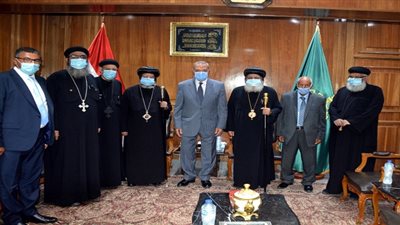 محافظ القليوبية يستقبل وفد من الكنيسة القبطية لتقديم التهنئة بعيد الأضحى المبارك