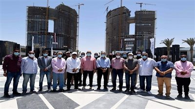 رئيس الوزراء يتفقد المنطقة الترفيهية 