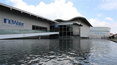 سنغافورة تطور نظاما متقدما لإعادة معالجة مياه الصرف الصحي لفائقة النظافة