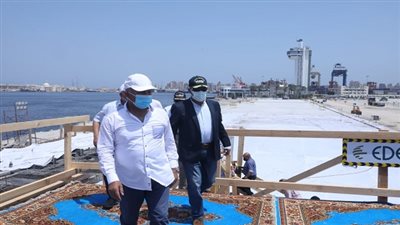 وزير النقل يتابع معدلات تنفيذ عدد من  المشروعات الخدمية الجاري تنفيذها بميناء الإسكندرية