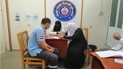 إقبال كثيف وتزاحم على مكاتب الصحة لتلقي لقاح فيروس كورونا بمراكز الدقهلية