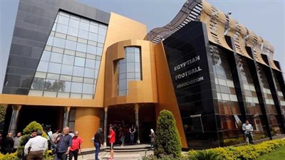 اتحاد الكرة يطالب الأهلى والزمالك بسداد المديونيات