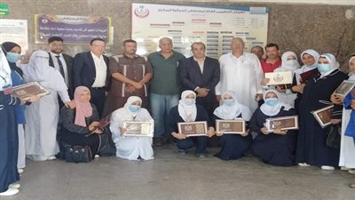بالصور.. قابيل يكرم اطقم التمريض والأطباء بمستشفى الجمالية المركزى بالدقهلية 