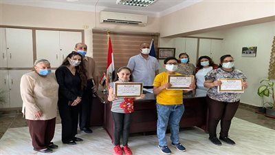 مدير تعليم السويس يكرم الفائزين في المسابقة الثقافية المسيحية 