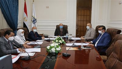 محافظ القاهرة يترأس اللجنة الدائمة لاختيار شاغلى الوظائف القيادية
