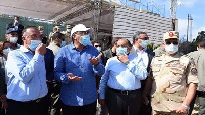 رئيس الوزراء يكلف بدهان جميع واجهات المباني المحيطة بـ