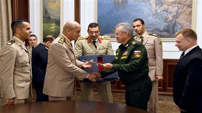 وزير الدفاع والإنتاج الحربى يعود إلى أرض الوطن بعد زيارته الرسمية إلى روسيا 