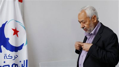 صحيفة تونسية تتهم 