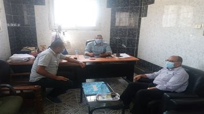وكيل صحة السويس يتابع التجهيزات القائمة بمستشفى الحميات 