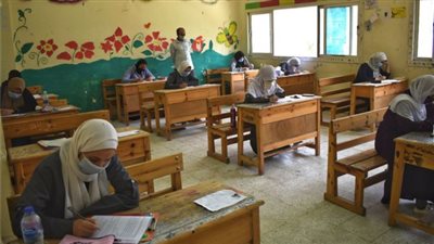 العام الدراسي 2022.. اعرف عدد أيام الدراسة في ظل الموجة الرابعة لفيروس كورونا