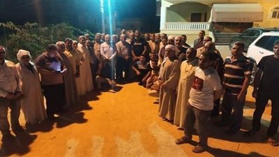 خشانة ونواب السويس يطلقون حمامات السلام لإنهاء خلافات بين عائلتين بجنيفة