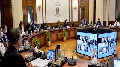 الوزراء يهنئ 