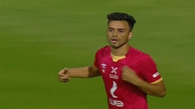 صلاح محسن يسجل الهدف الأول للأهلى فى شباك إنبى
