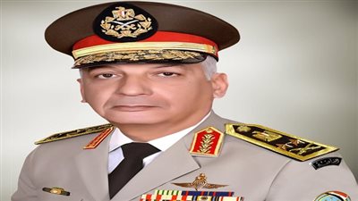 السيسى ينيب وزير الدفاع لوضع إكليل من الزهور على ضريح عبد الناصر