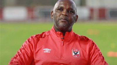 موسيماني يمنح لاعبي الأهلي راحة 48 ساعة بعد العودة من النيجر