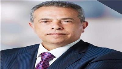 محامي توفيق عكاشة يتقدم بأوراق ترشحه لرئاسة النادي الأهلي