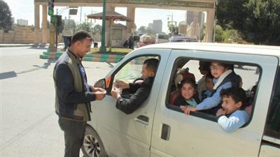 القباج: الكشف على 900 من سائقى الحافلات المدرسية 