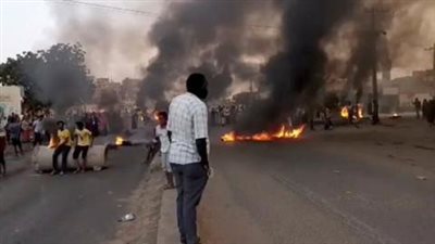 ماذا يحدث في السودان؟.. تحركات عسكرية للاستيلاء على السلطة.. والنتيجة اعتقال هؤلاء