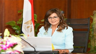 وزيرة الهجرة تعلن فتح غرفة عمليات لمتابعة المصريين في السودان