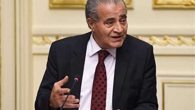 وزير التموين: سعر لتر الزيت 25 جنيها على بطاقات التموين