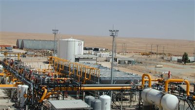 الحكومة ترفع أسعار الغاز الطبيعي المقدم لأنشطة صناعية بنسبة 28%
