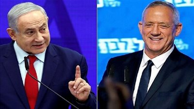 وزير الدفاع الإسرائيلى يشكل لجنة تحقيق فى صفقة غواصات