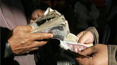 تفاصيل التحقيق مع موظف لاتهامه باختلاس مبالغ مالية من فواتير السداد 